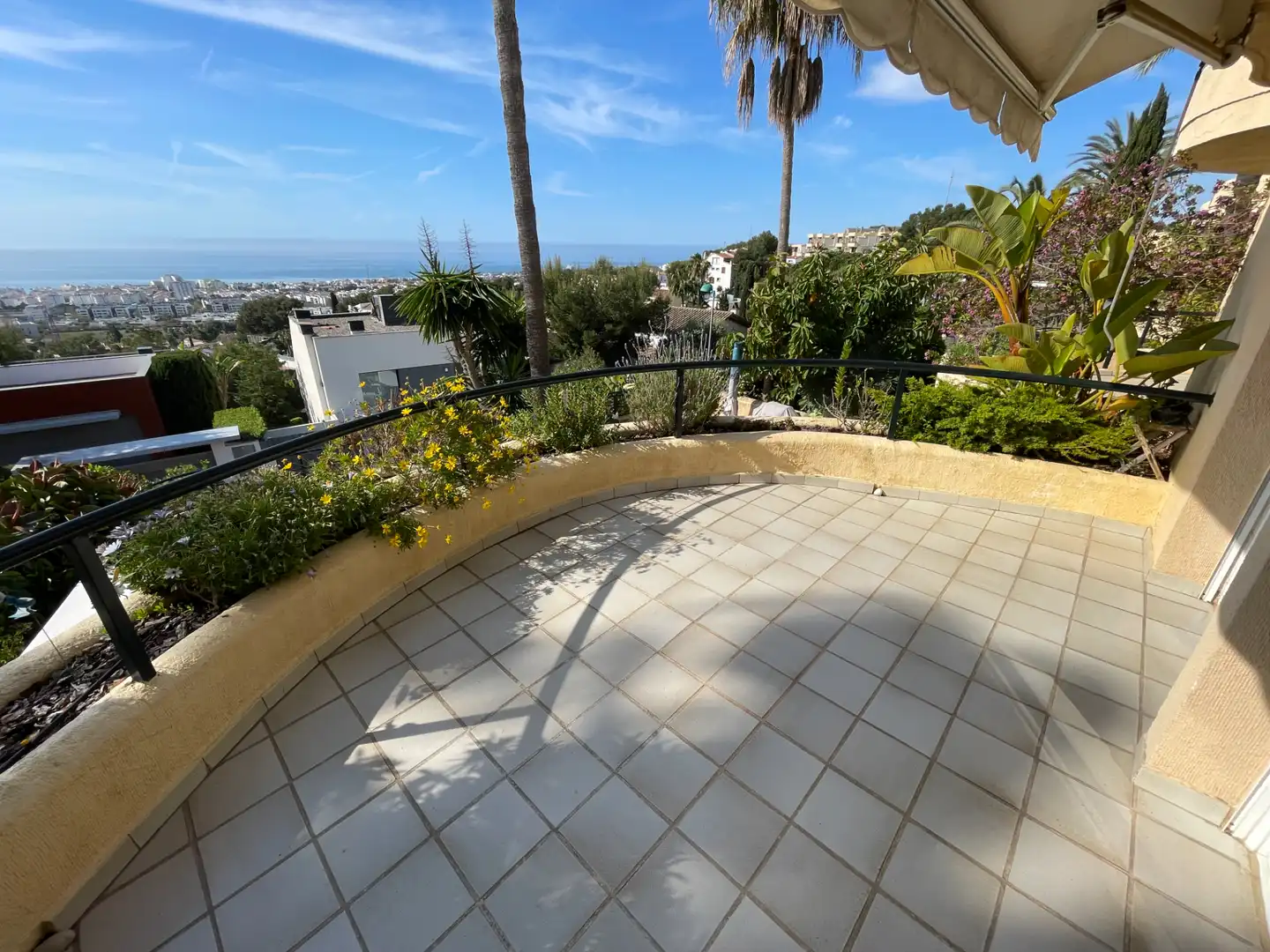 Terraza de Casa adosada en venta en Sitges con Aire acondicionado, Calefacción y Jardín privado