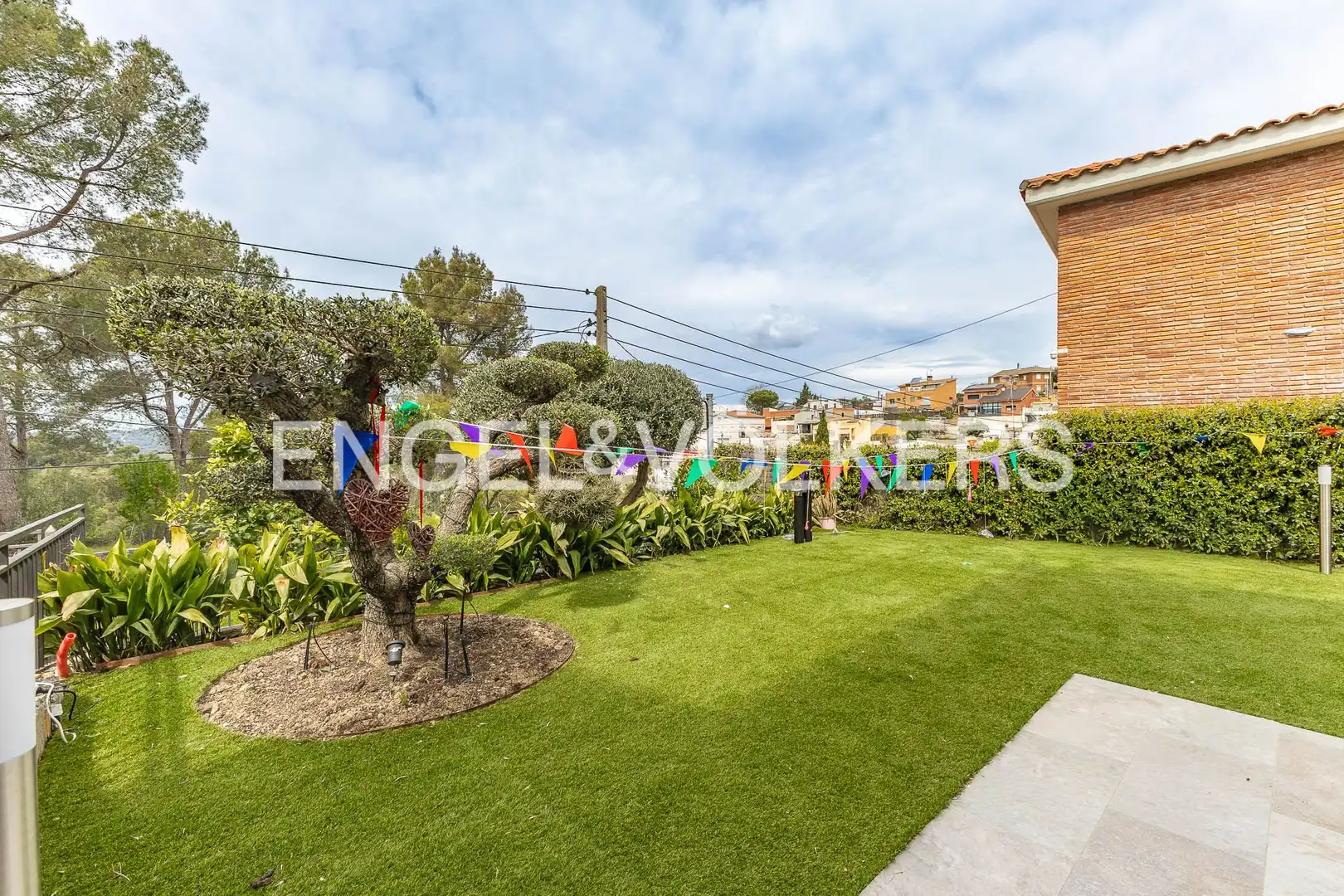 Jardín de Casa adosada en venta en Terrassa con Aire acondicionado, Calefacción y Jardín privado