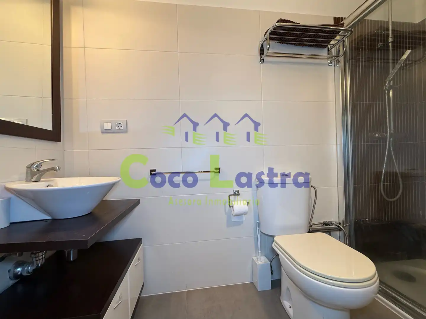 Bathroom of Houses for sale in Monterrubio de Armuña  with Air Conditioner, Heating and Private garden