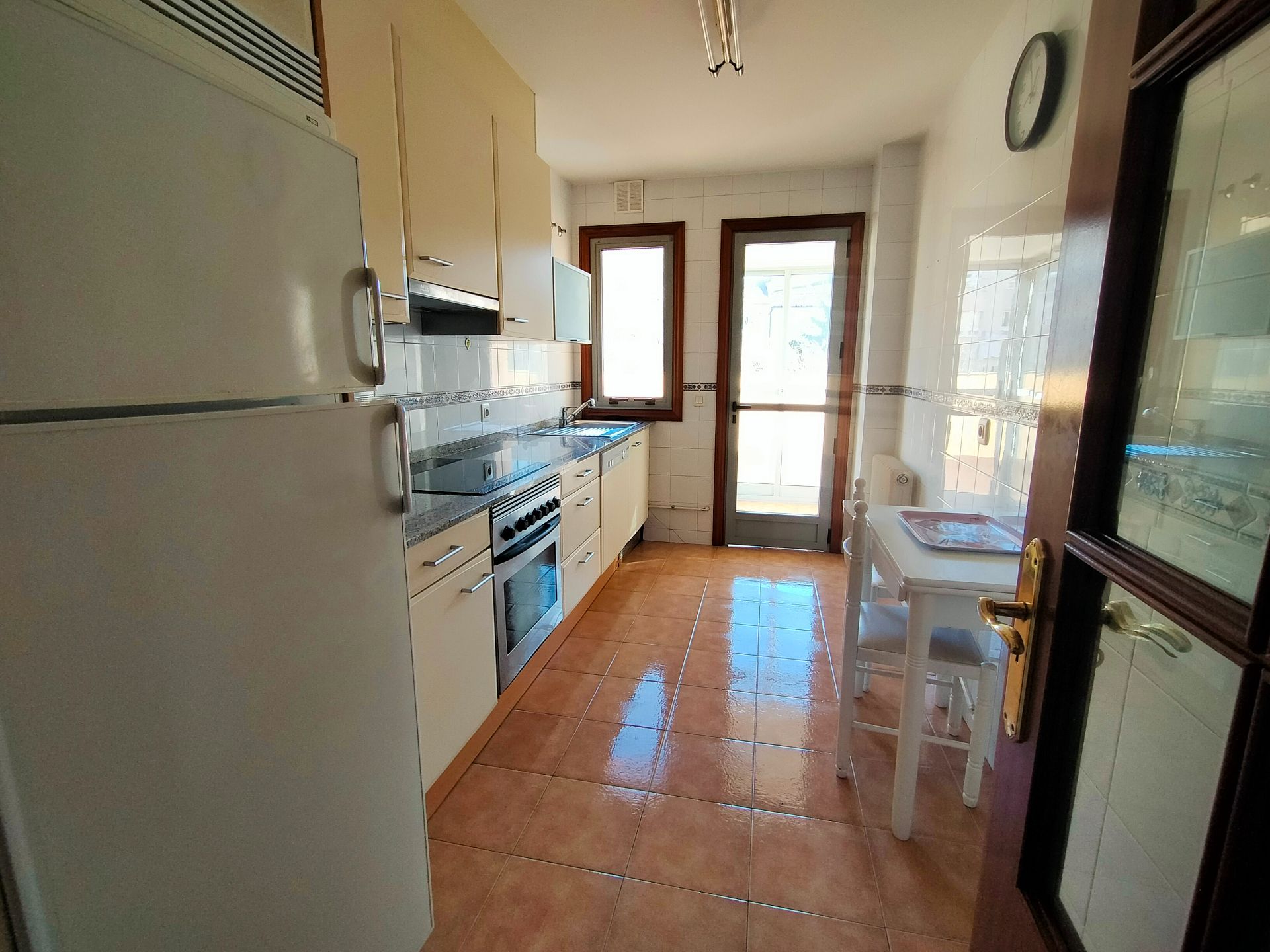 Kitchen of Apartment to rent in Santiago de Compostela   with Heating, Parquet flooring and Furnished