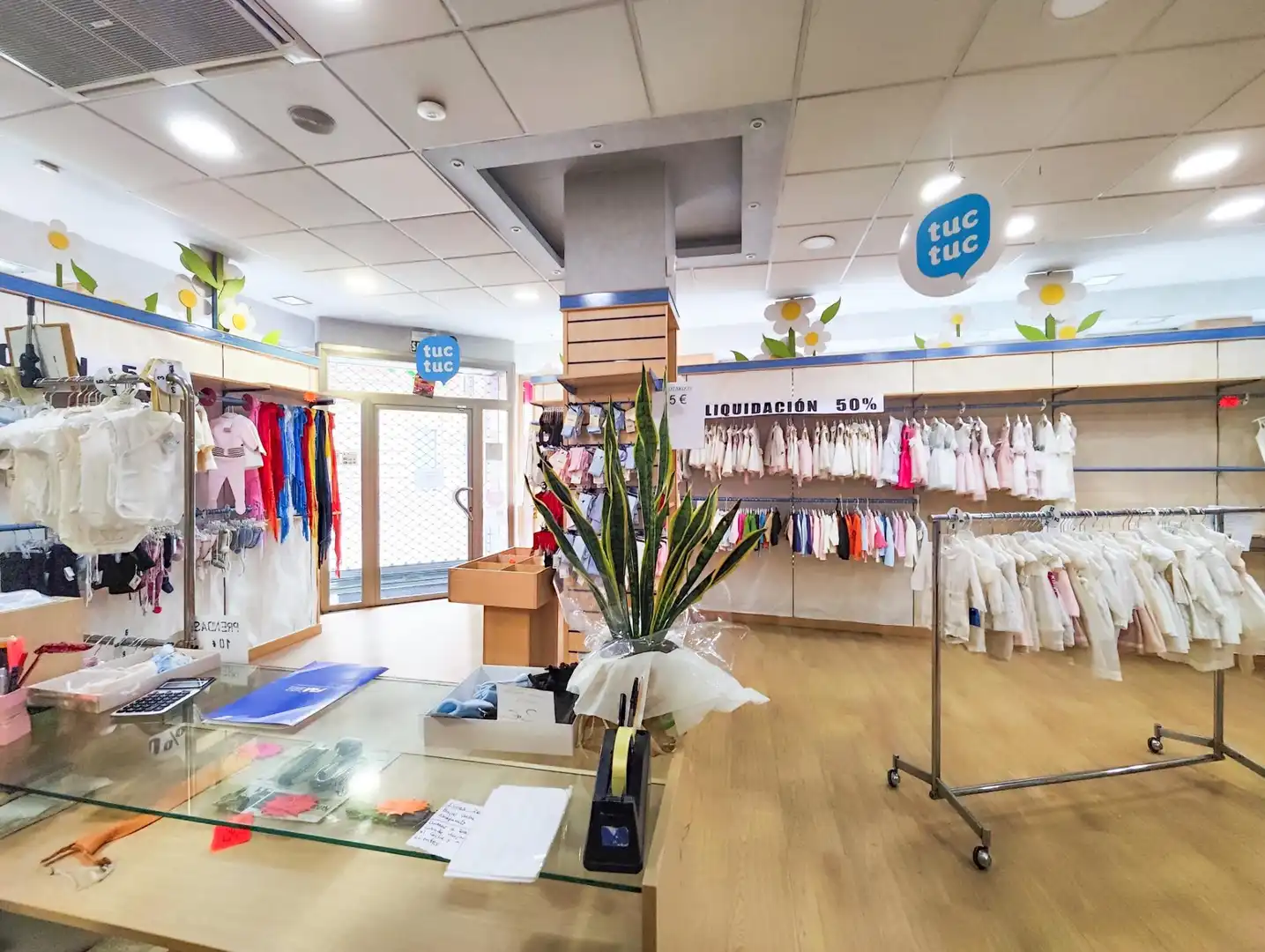 Commercial properties for rent in Puertollano  with Air Conditioner, Parquet flooring and Furnished