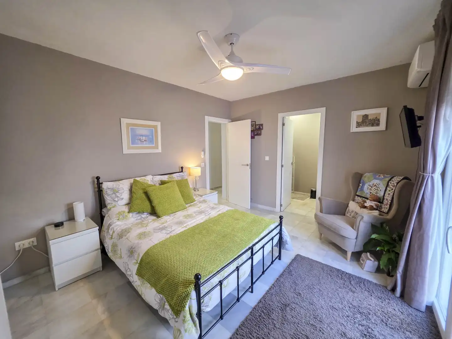 Bedroom of Houses for sale in Manilva  with Air Conditioner, Private garden and Terrace