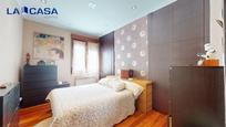 Bedroom of Flat for sale in Bilbao 