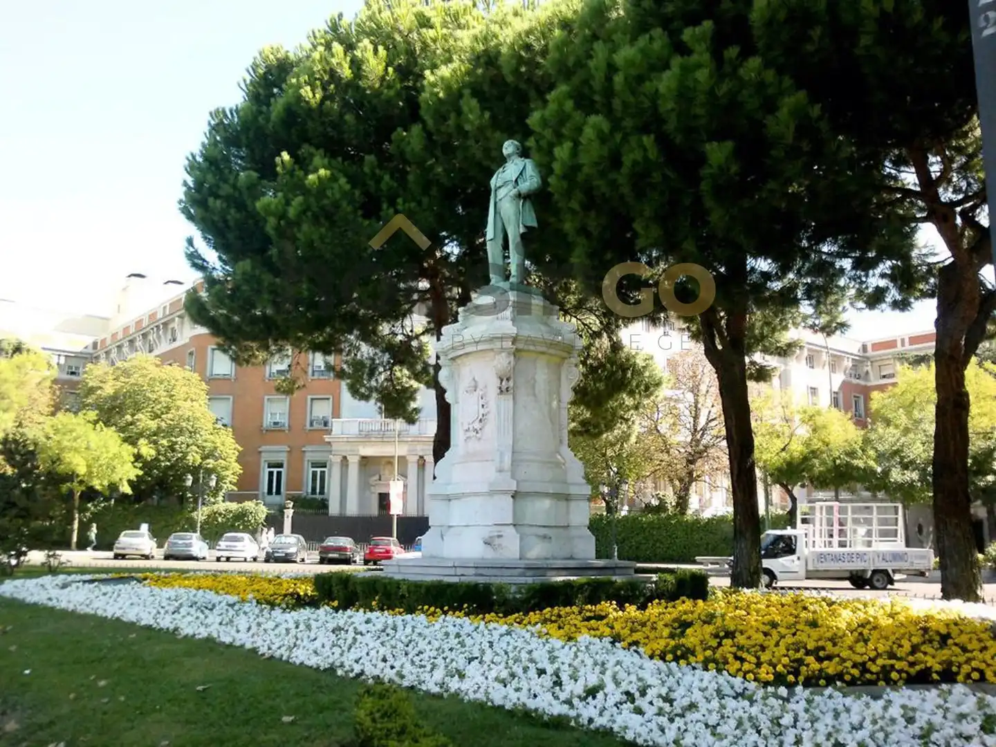 Außenansicht von Wohnung zum Verkauf in Madrid mit Klimaanlage, Heizung und Terrasse
