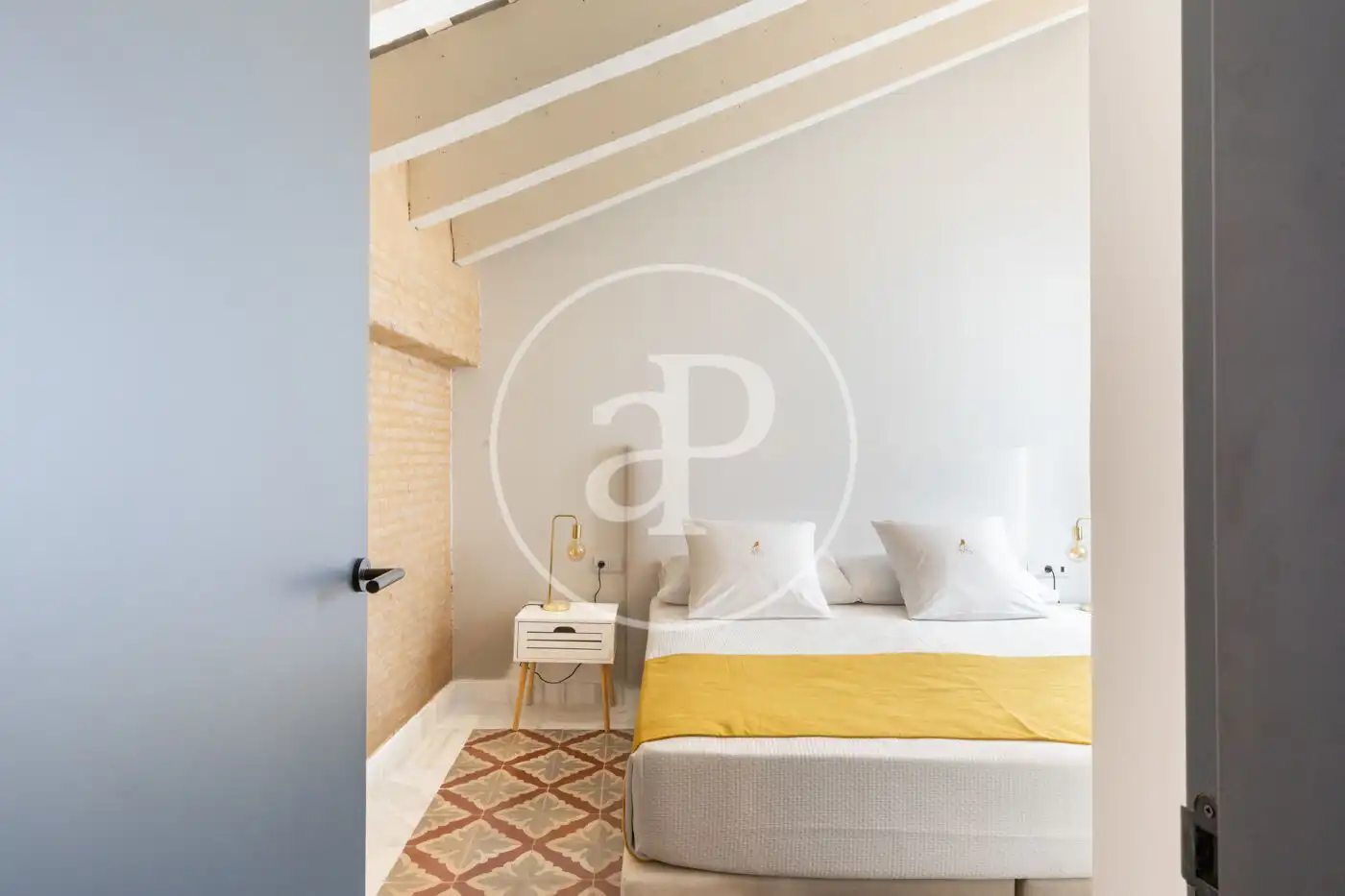 Attic for rent in Calle de Pérez Bayer, Sant Francesc