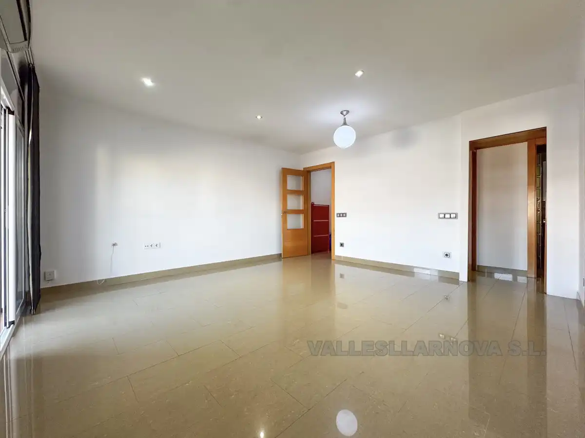 Flat for sale in Mollet del Vallès  with Air Conditioner