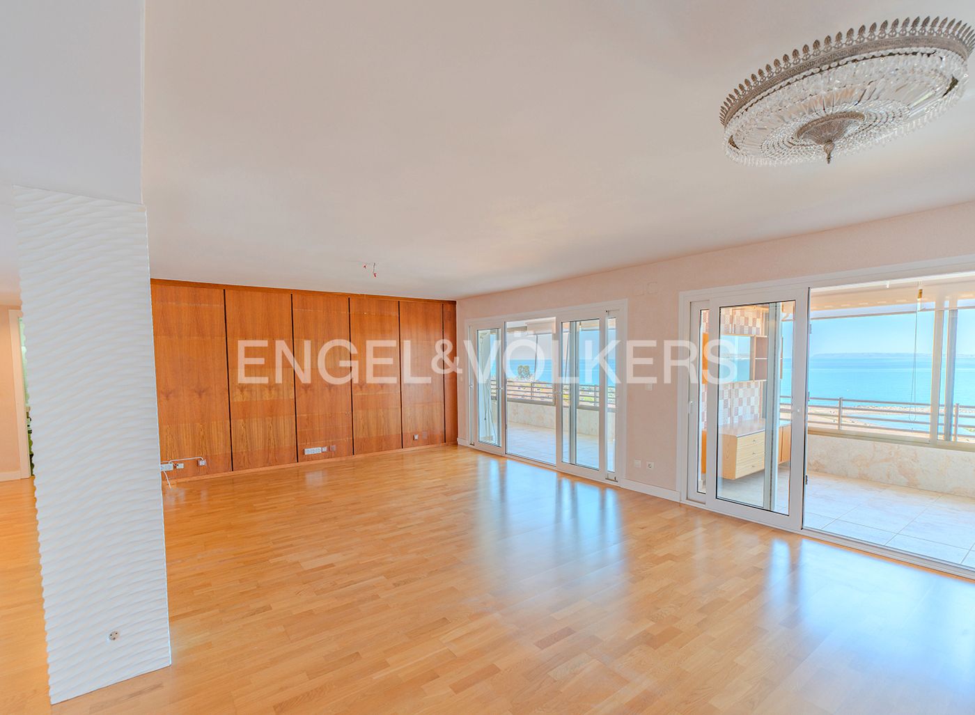 Living room of Flat for sale in Alicante / Alacant  with Air Conditioner, Heating and Parquet flooring