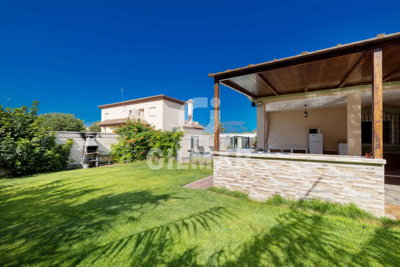 Jardí de Casa o xalet de lloguer en El Puerto de Santa María amb Aire condicionat, Jardí privat i Piscina