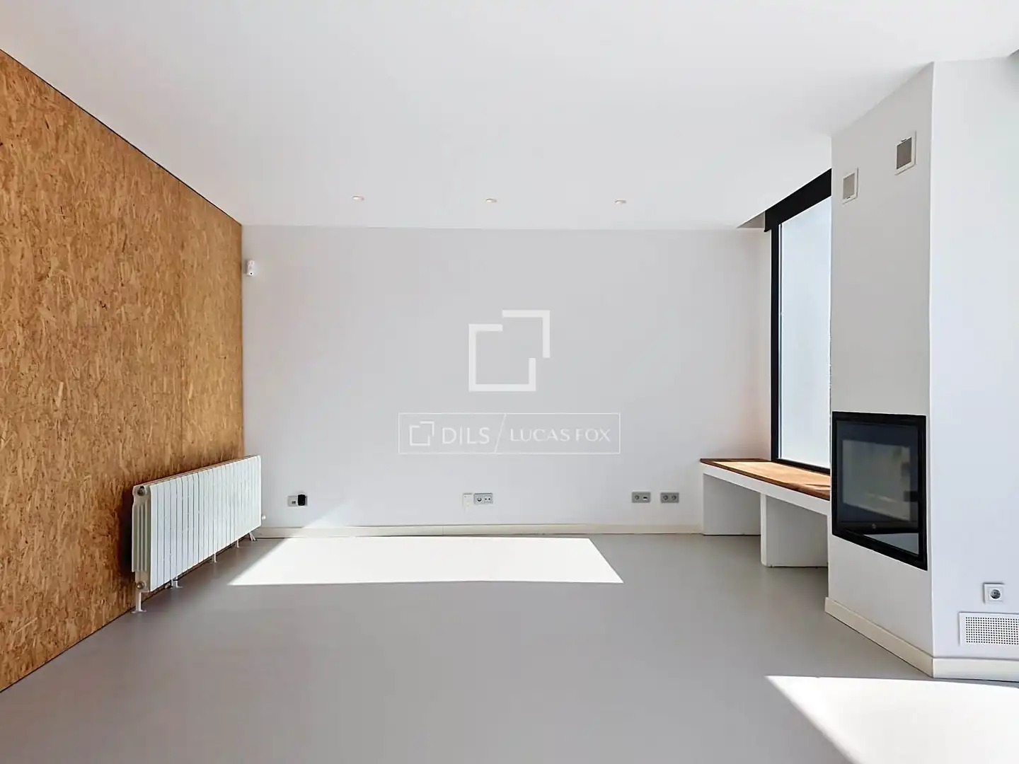 Wohnzimmer von Haus oder Chalet zum Verkauf in Vilanova i la Geltrú mit Klimaanlage, Heizung und Privatgarten
