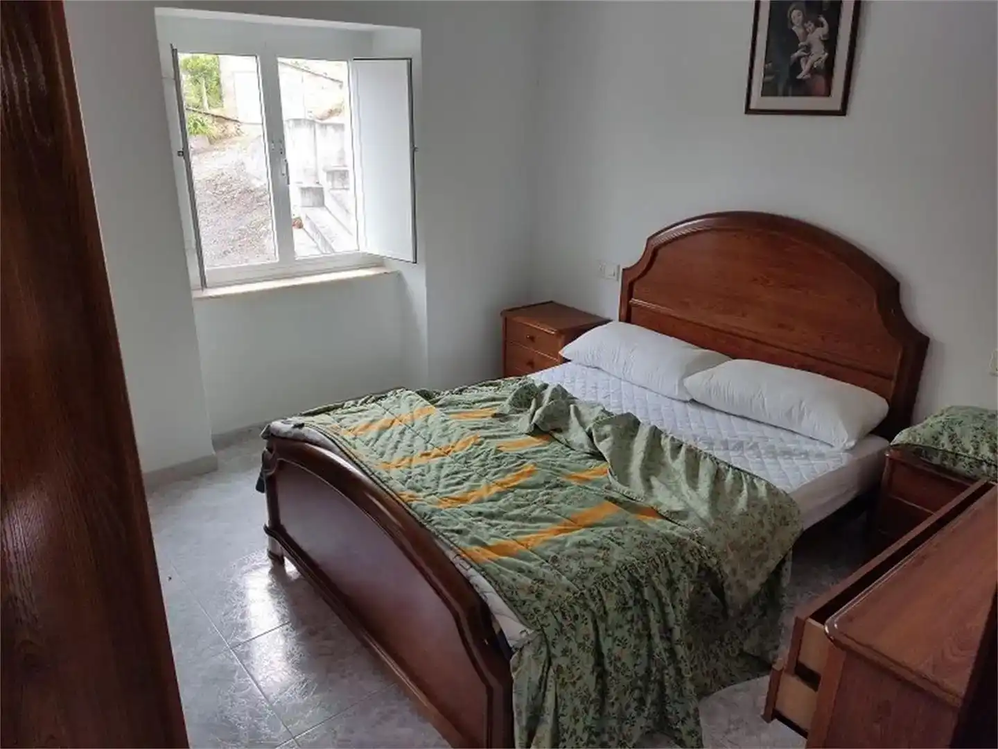 Habitación de Casa o chalet de alquiler en Xove con Jardín privado, Trastero y Amueblado