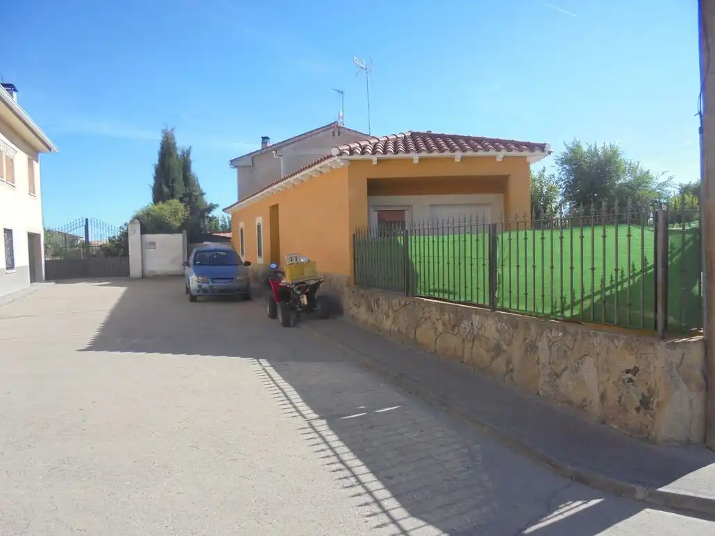 Exterior view of Houses for sale in Velada