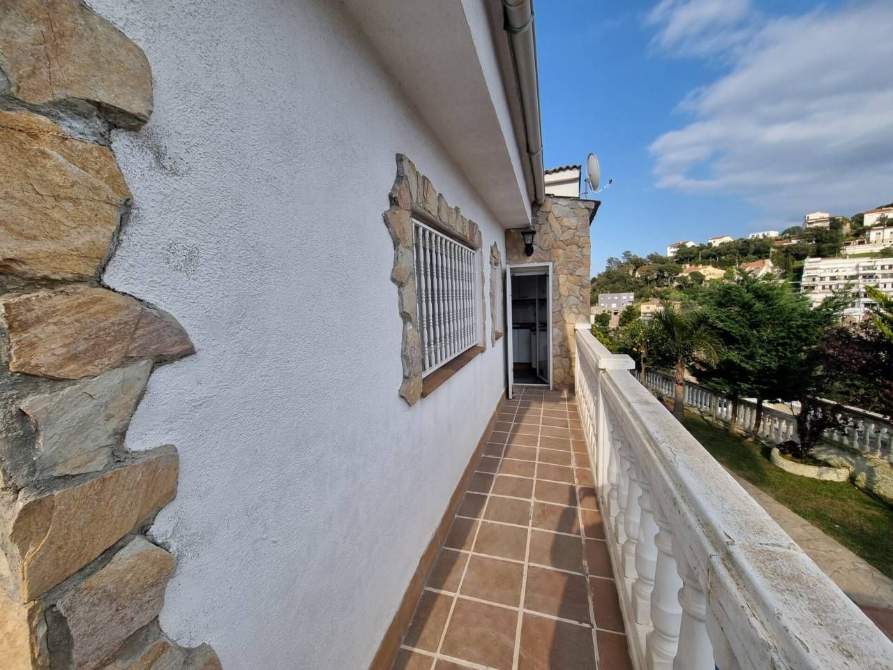 Exterior view of House or chalet for sale in Lloret de Mar  with Air Conditioner, Heating and Private garden