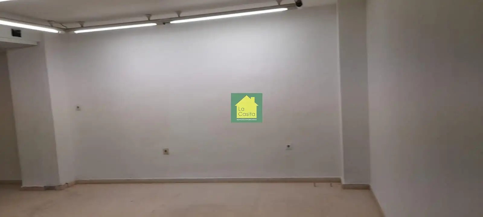 Local comercial en venda a El Pilar
