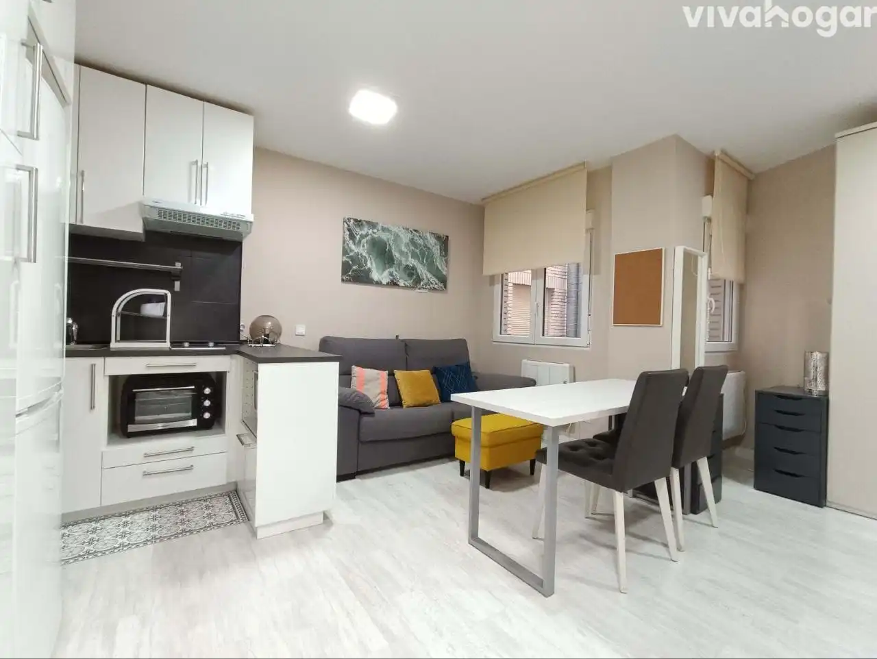 Studio with lift for sale in Conde de Vilches