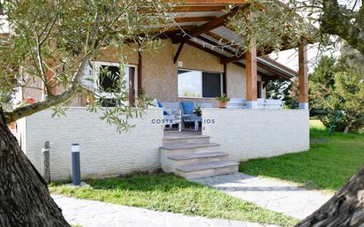 Jardí de Casa o xalet en venda en Aljaraque amb Aire condicionat, Calefacció i Jardí privat