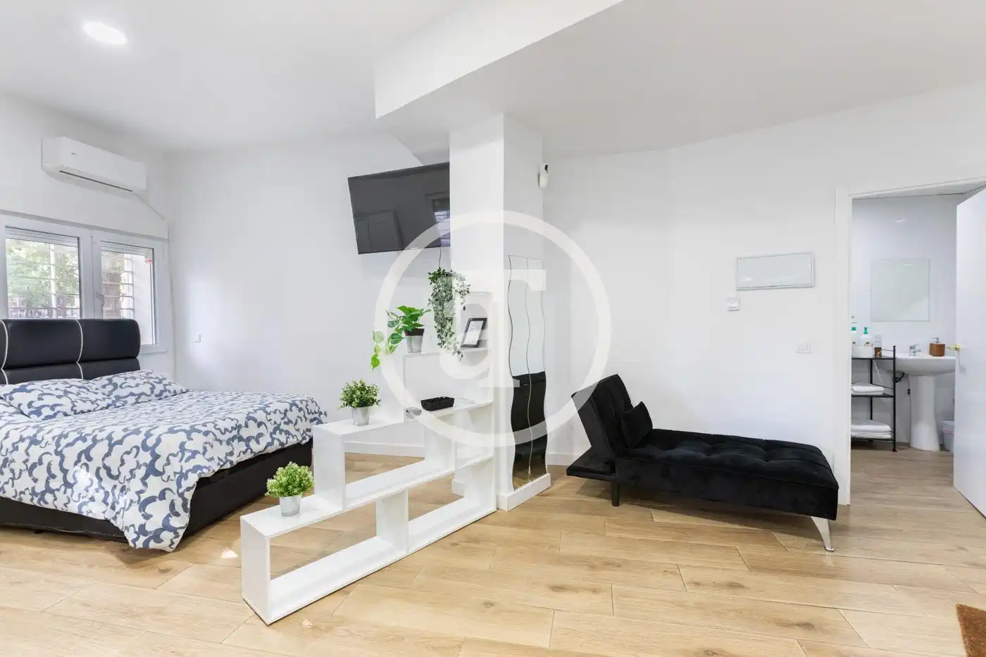 Habitación de Estudio de alquiler en Madrid con Aire acondicionado, Calefacción y Amueblado