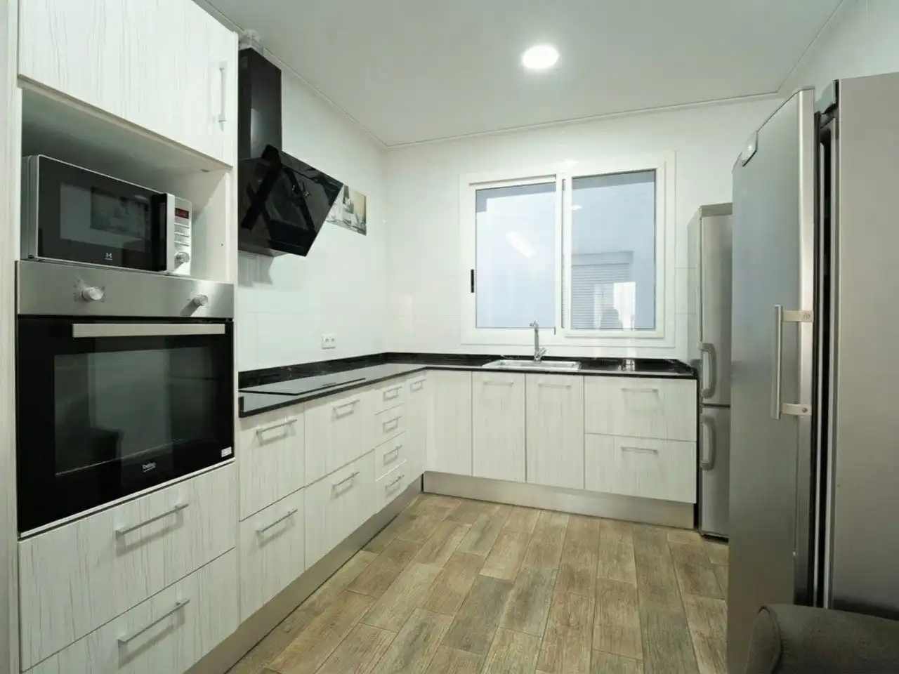 Cocina de Piso en venta en Carlet con Jardín privado, Terraza y Amueblado