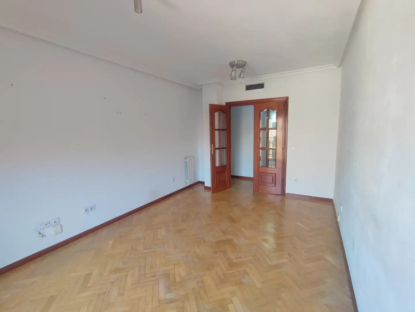 Habitación de Piso en venta en Madrid con Calefacción, Terraza y Horno