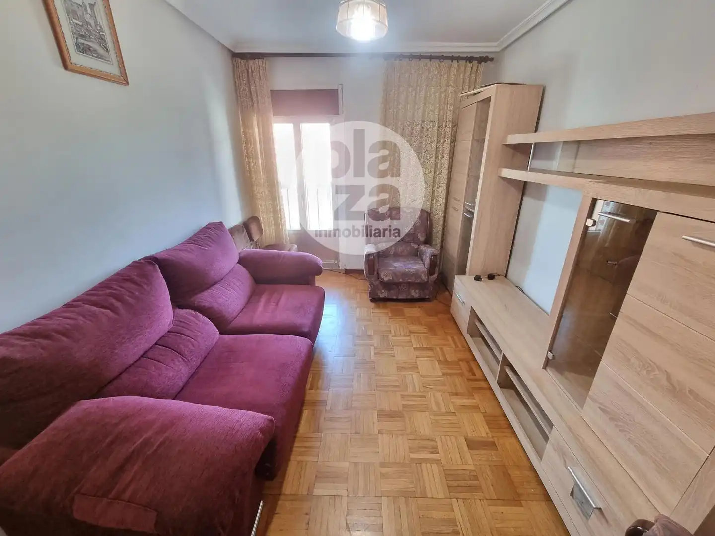 Sala d'estar de Pis en venda en Burgos amb Calefacció, Terrassa i Moblat