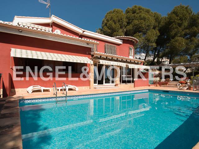 Casa-chalet en Venta en Beniarjó