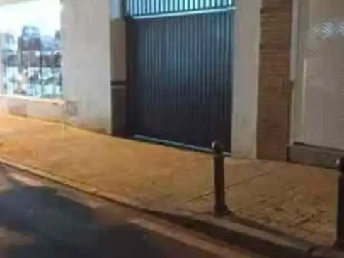 Vista exterior de Garaje en venta en Sevilla