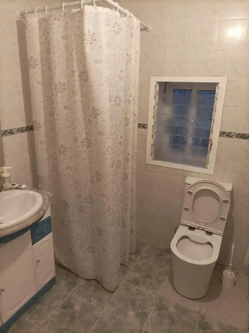 Baño de Piso en venta en Chella con Jardín privado, Trastero y Piscina