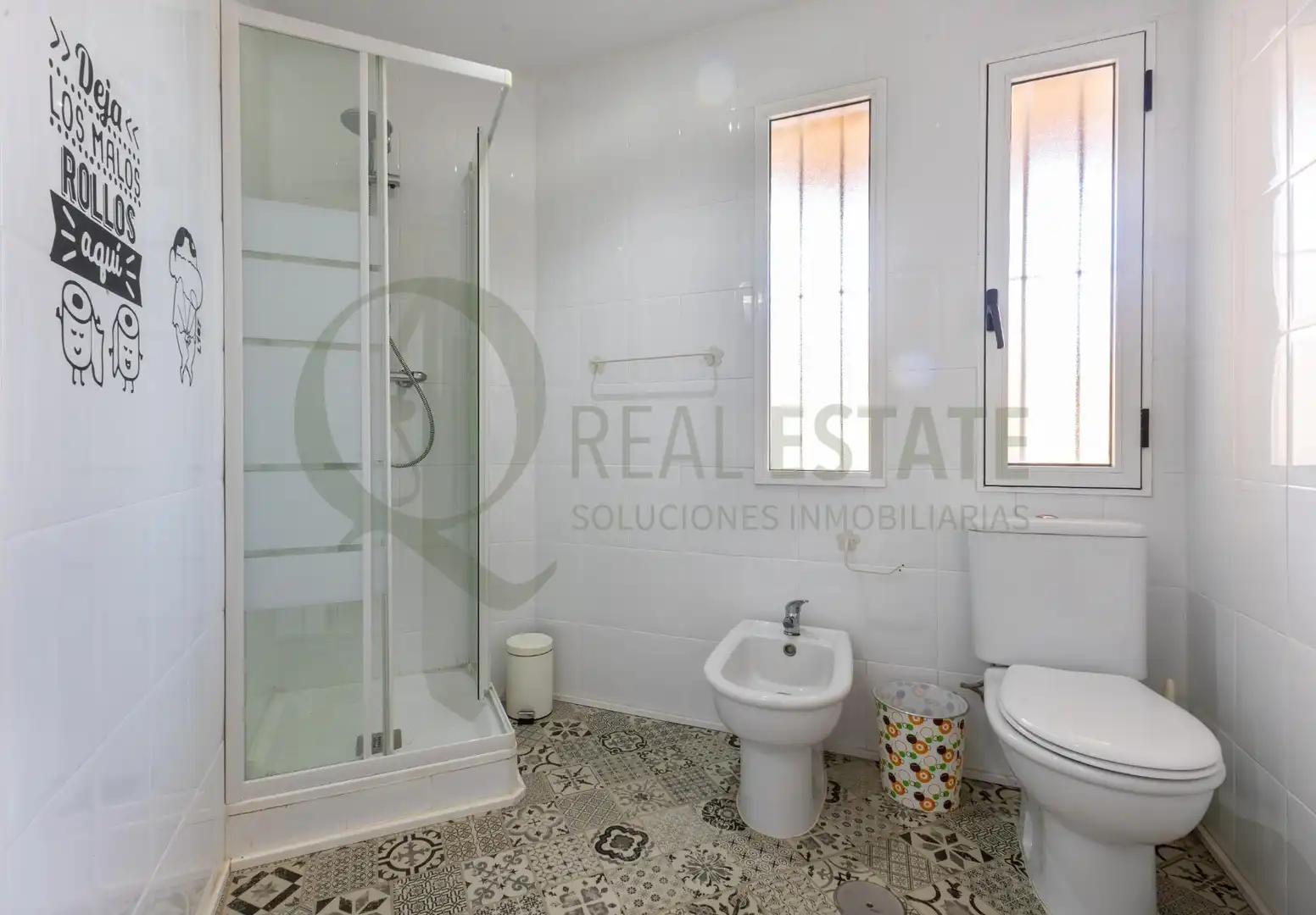 Baño de Casa o chalet en venta en Alicante / Alacant con Jardín privado, Terraza y Trastero
