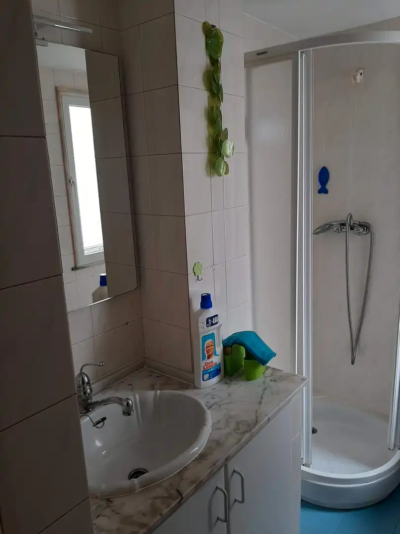 Baño de Dúplex en venta en Oleiros con Calefacción, Parquet y Terraza