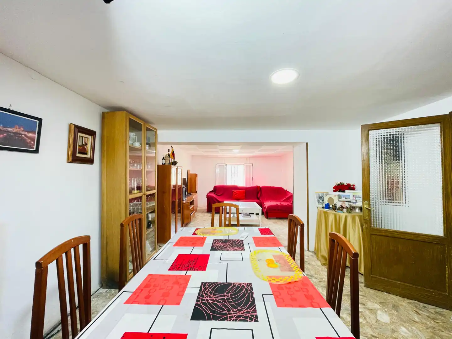 Menjador de Casa o xalet en venda en Nuez de Ebro amb Aire condicionat, Calefacció i Jardí privat