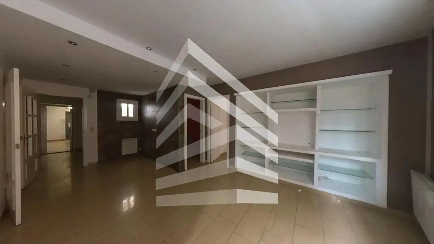 Appartamento con ascensore in vendita a calle de Sants, imagen 2