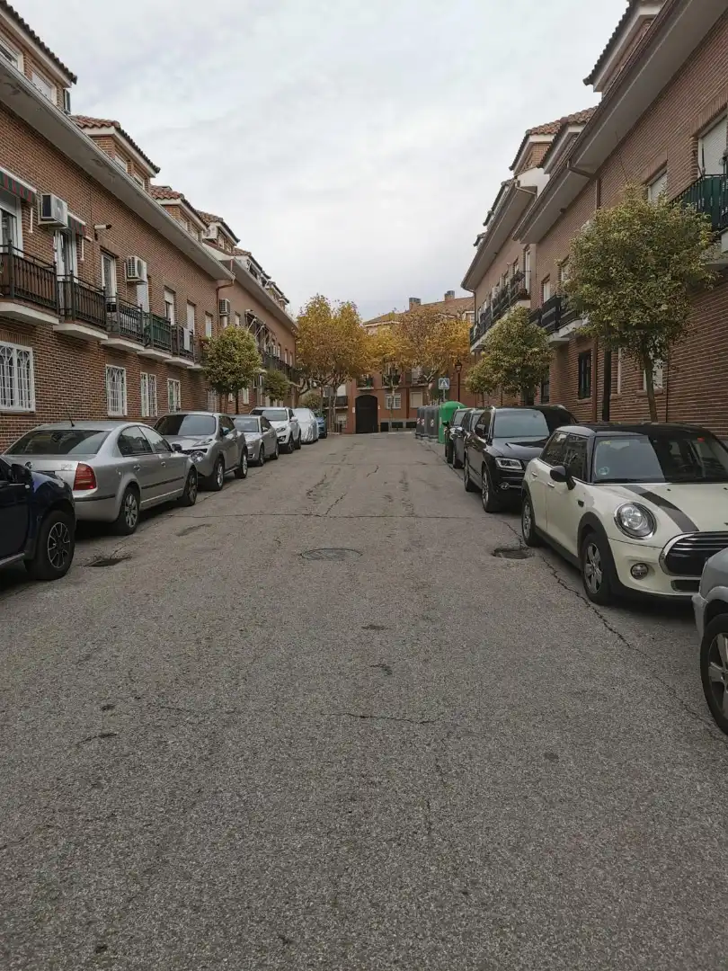 Aparcament de Planta baixa en venda en Sevilla la Nueva amb Aire condicionat, Calefacció i Parquet