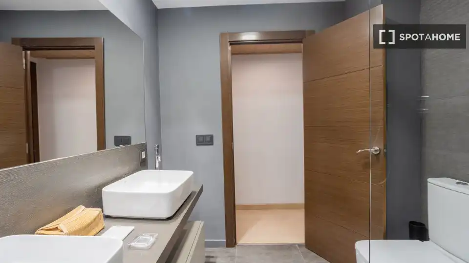 Flat with terrace to rent in Eixample, imagen 17