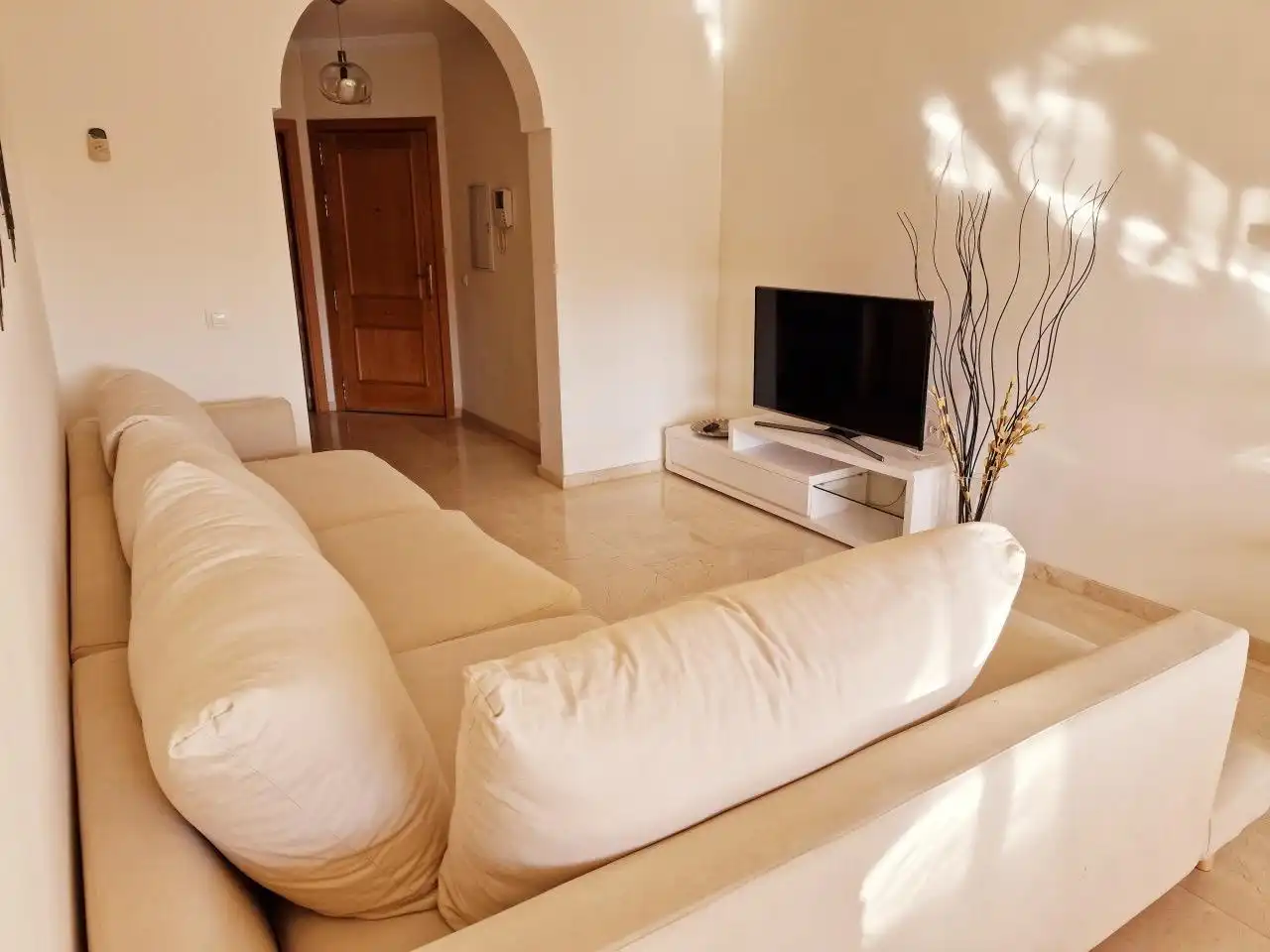 Sala de estar de Apartamento en venta en Fuengirola con Aire acondicionado, Jardín privado y Terraza