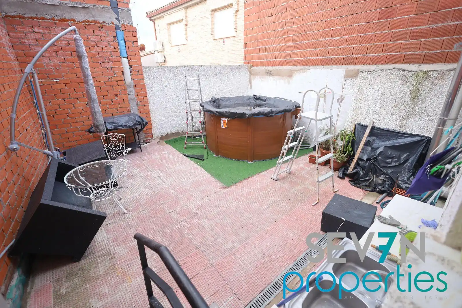 Casa adosada en venta en Camarena con Aire acondicionado, Calefacción y Jardín privado