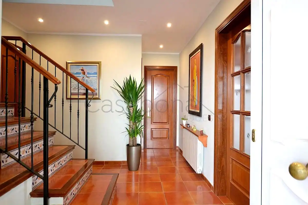 Casa o chalet en venta en Olost con Jardín privado, Terraza y Piscina
