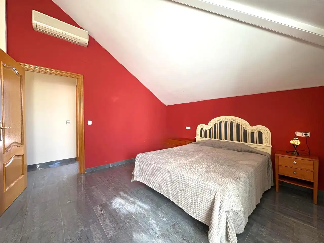 Habitación de Casa o chalet en venta en Chiva con Aire acondicionado, Jardín privado y Terraza