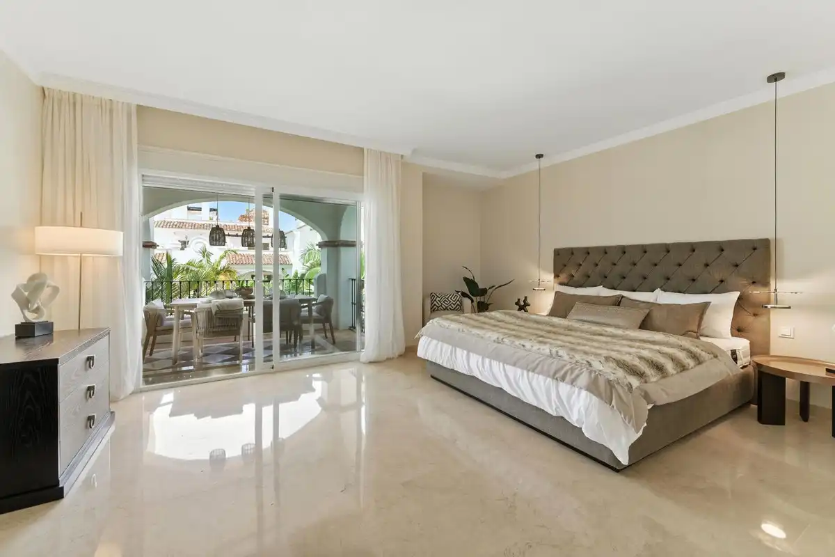 Apartamento de alquiler en Nagüeles Alto
