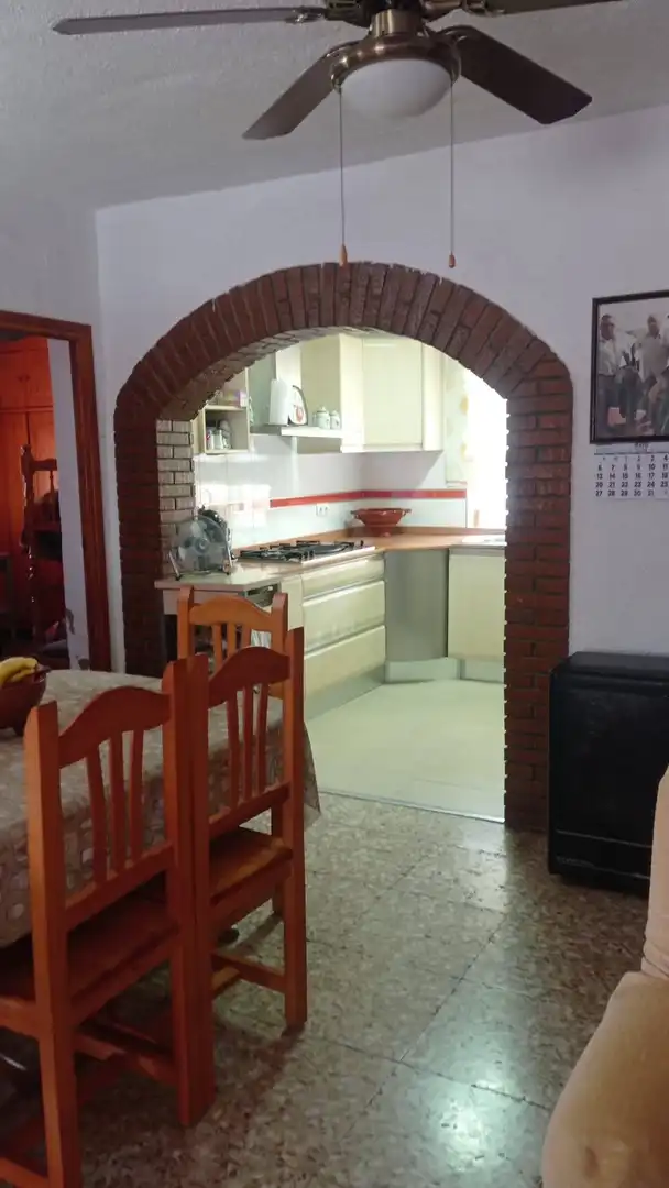 Cuina de Casa o xalet en venda en Alicante / Alacant amb Jardí privat, Terrassa i Traster