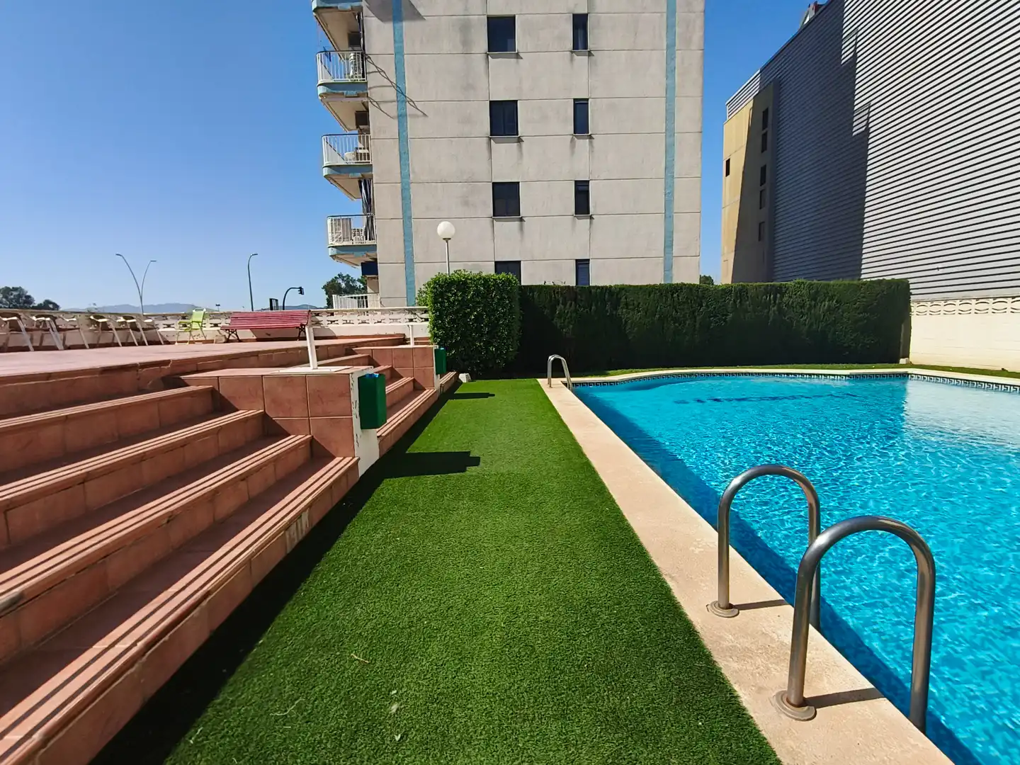 Piscina de Ático en venta en Gandia con Aire acondicionado, Terraza y Amueblado