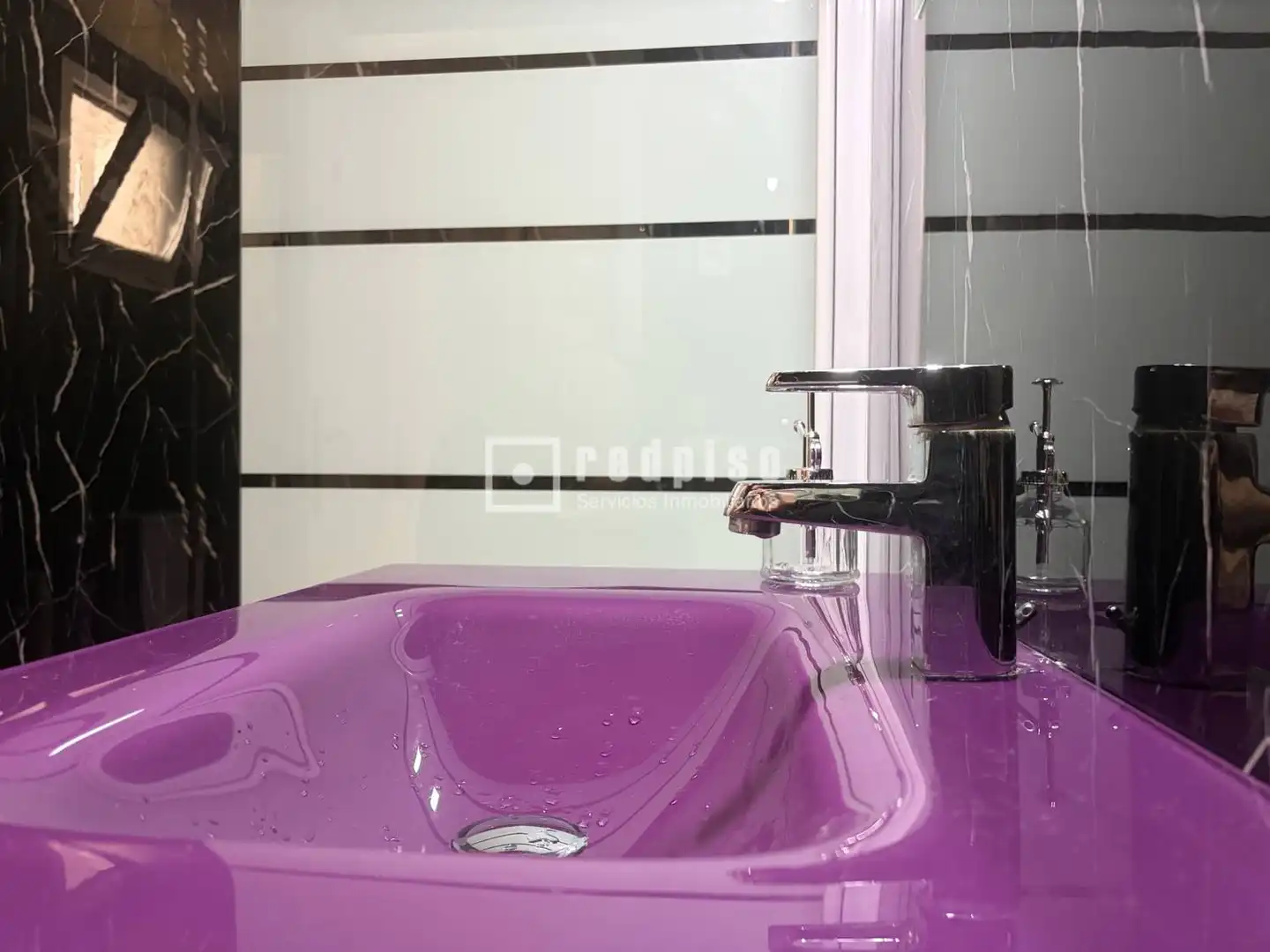 Badezimmer von Wohnung zur Miete in Málaga mit Klimaanlage, Heizung und Privatgarten