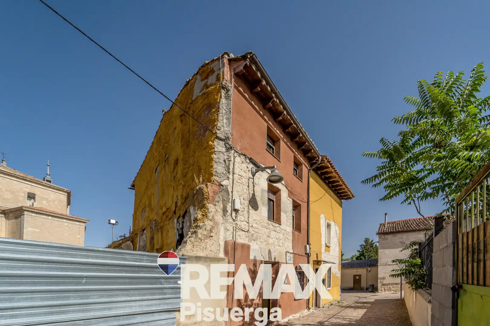 Exterior view of Houses for sale in Valoria la Buena  with Heating and Terrace