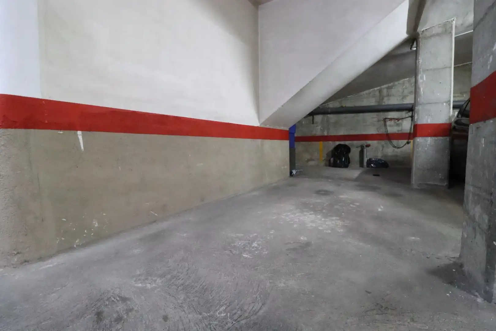 Parkplatz von Erdgeschoss zum Verkauf in Sabadell mit Klimaanlage, Heizung und Terrasse