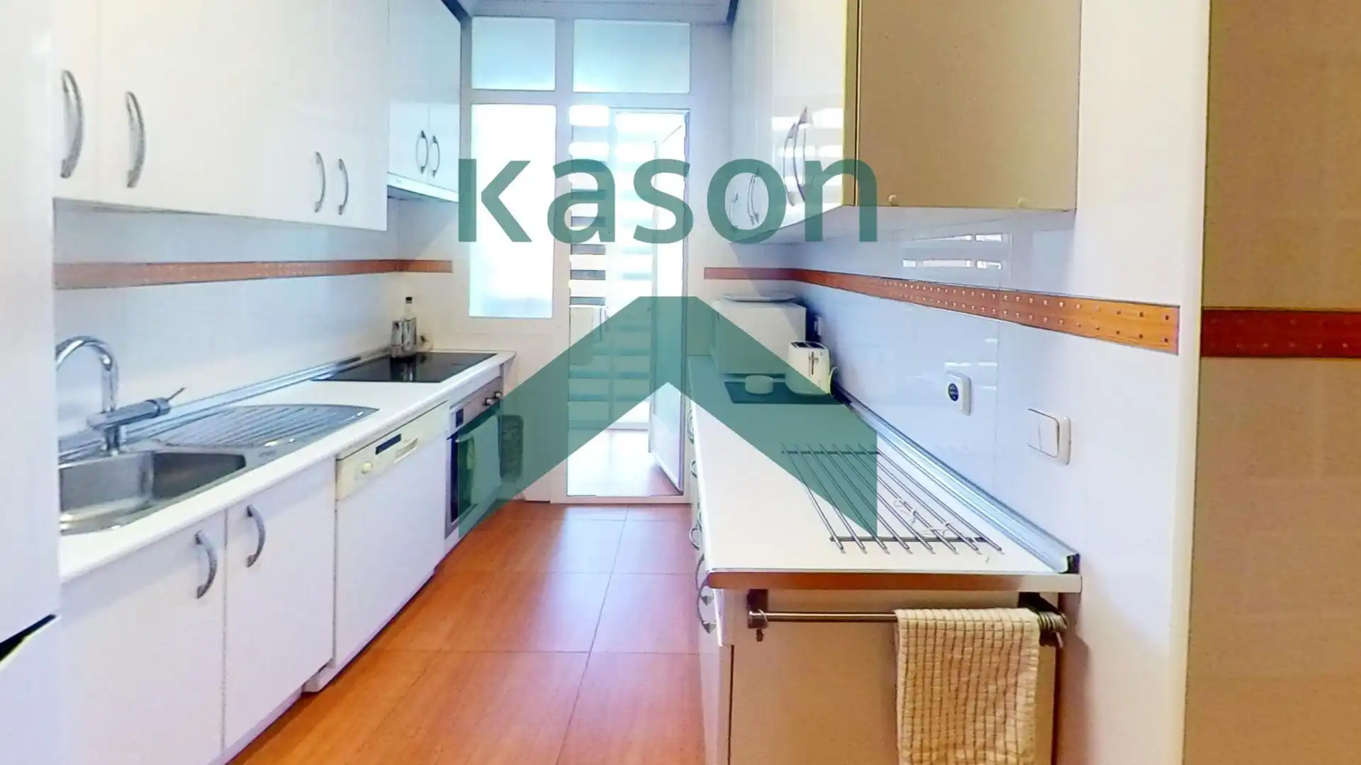 Kitchen of Flat for sale in Madrid  with Heating and Storage room
