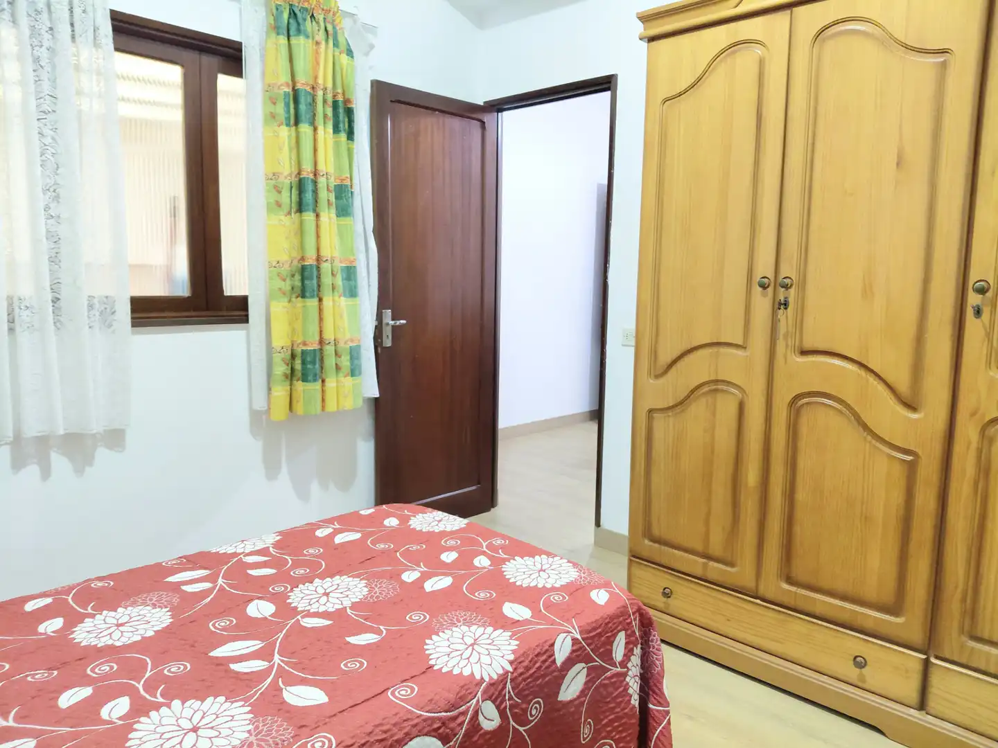 Habitación de Piso de alquiler en Las Palmas de Gran Canaria con Parquet, Amueblado y Lavadora