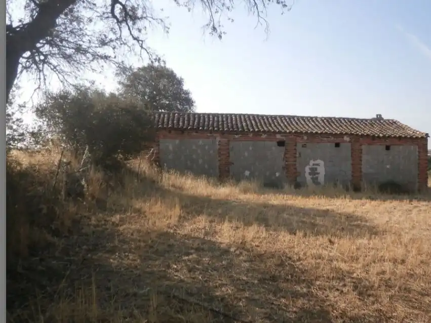 Terreno rústico en venta en Calle Cordoba 64