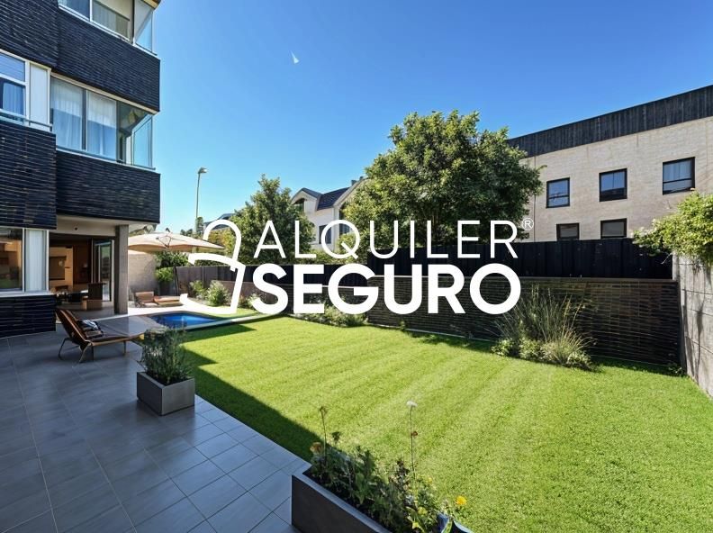 Garden of Flat to rent in Las Rozas de Madrid  with Air Conditioner, Heating and Terrace