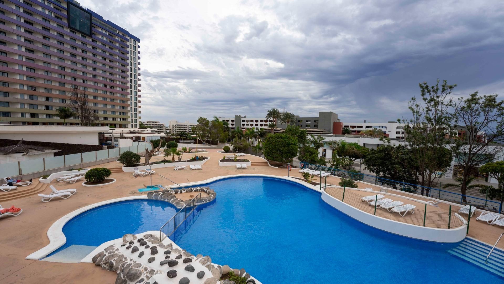 Piscina de Apartament en venda en Adeje amb Balcó i Piscina comunitària