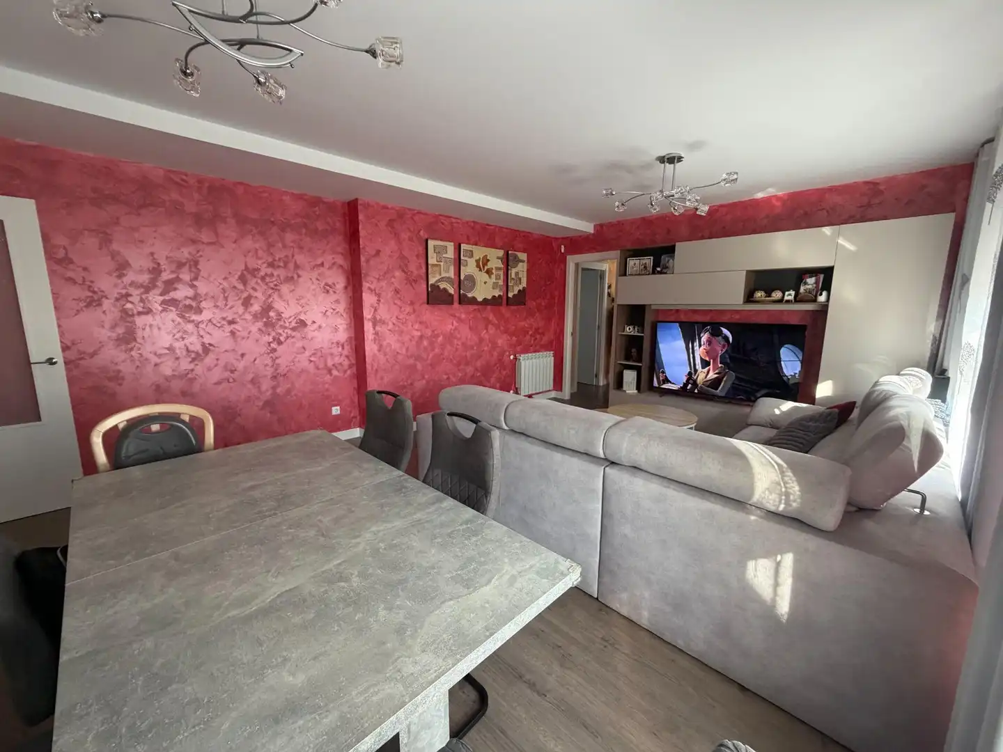 Wohnzimmer von Dachboden zum Verkauf in Alovera mit Klimaanlage, Heizung und Terrasse