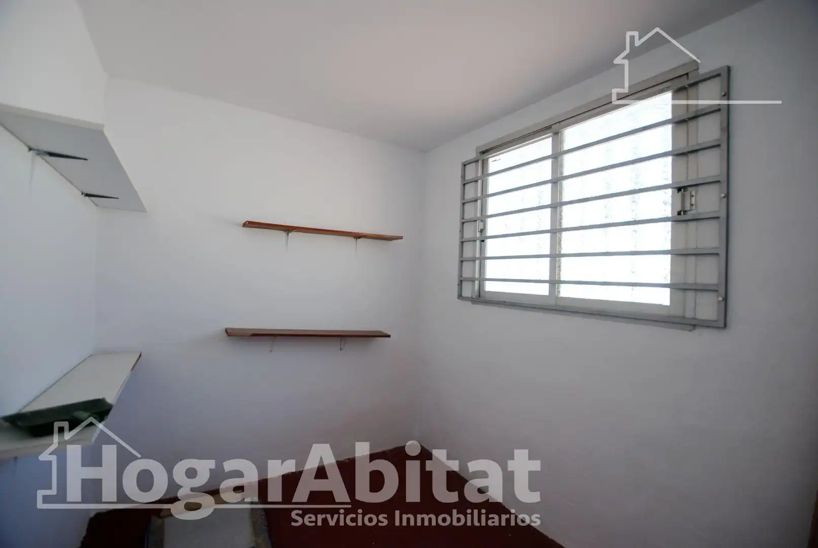 Habitación de Casa o chalet en venta en Tavernes de la Valldigna con Terraza, Trastero y Amueblado