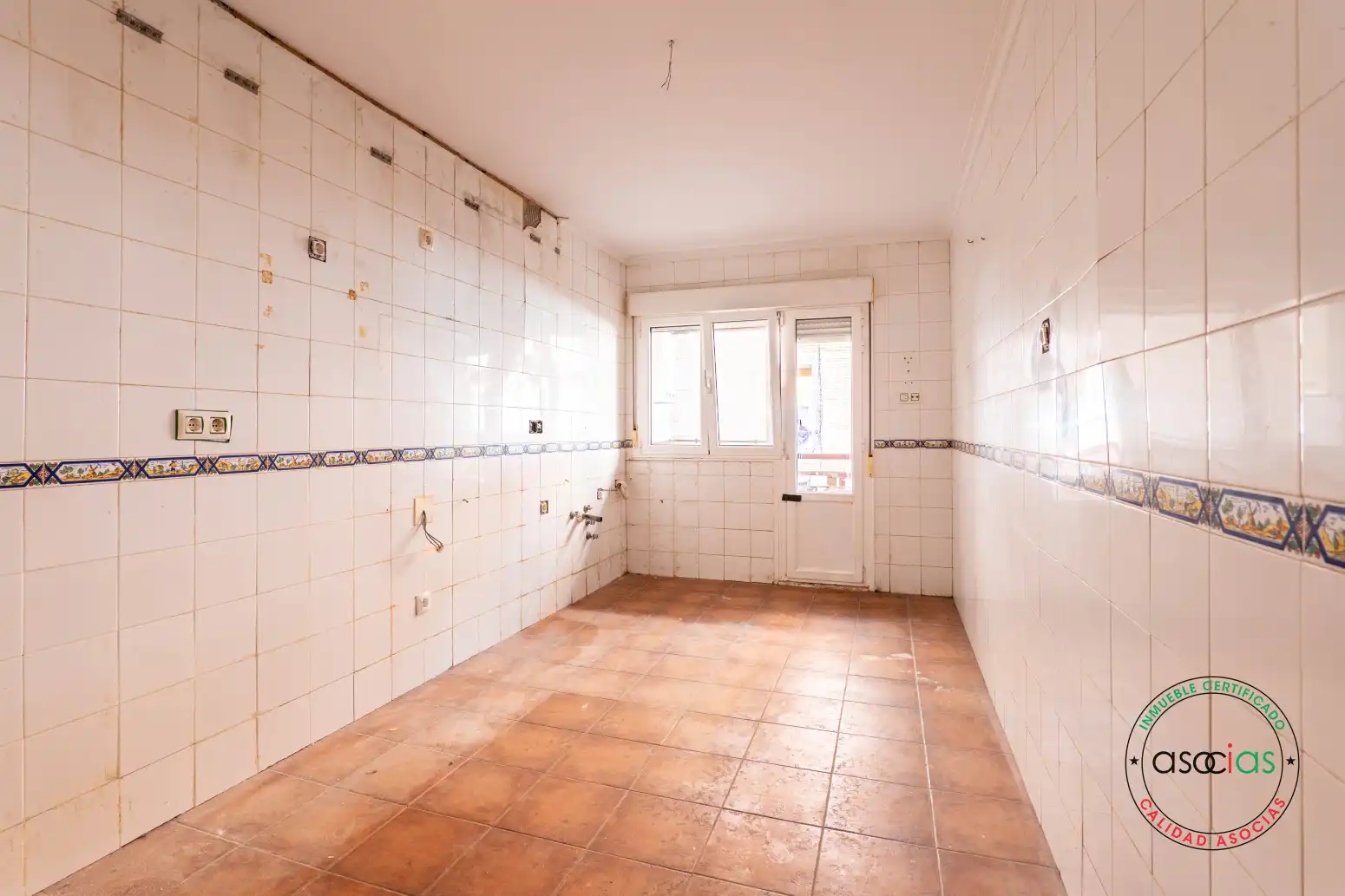 Küche von Wohnung zum Verkauf in Gijón  mit Heizung, Parkett und Balkon